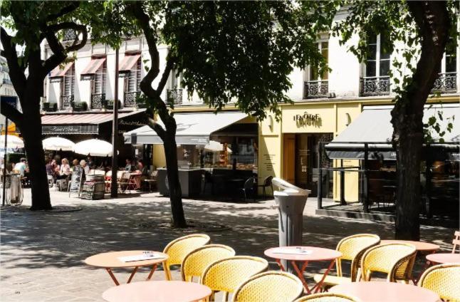 Au Centre Historique De Parijs